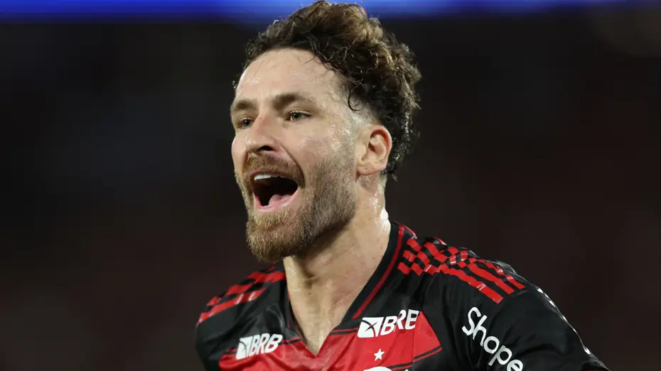 Fenerbahçe ve Galatasaray şampiyon stoperin peşinde: 60 milyon euro serbest kalma bedeli var