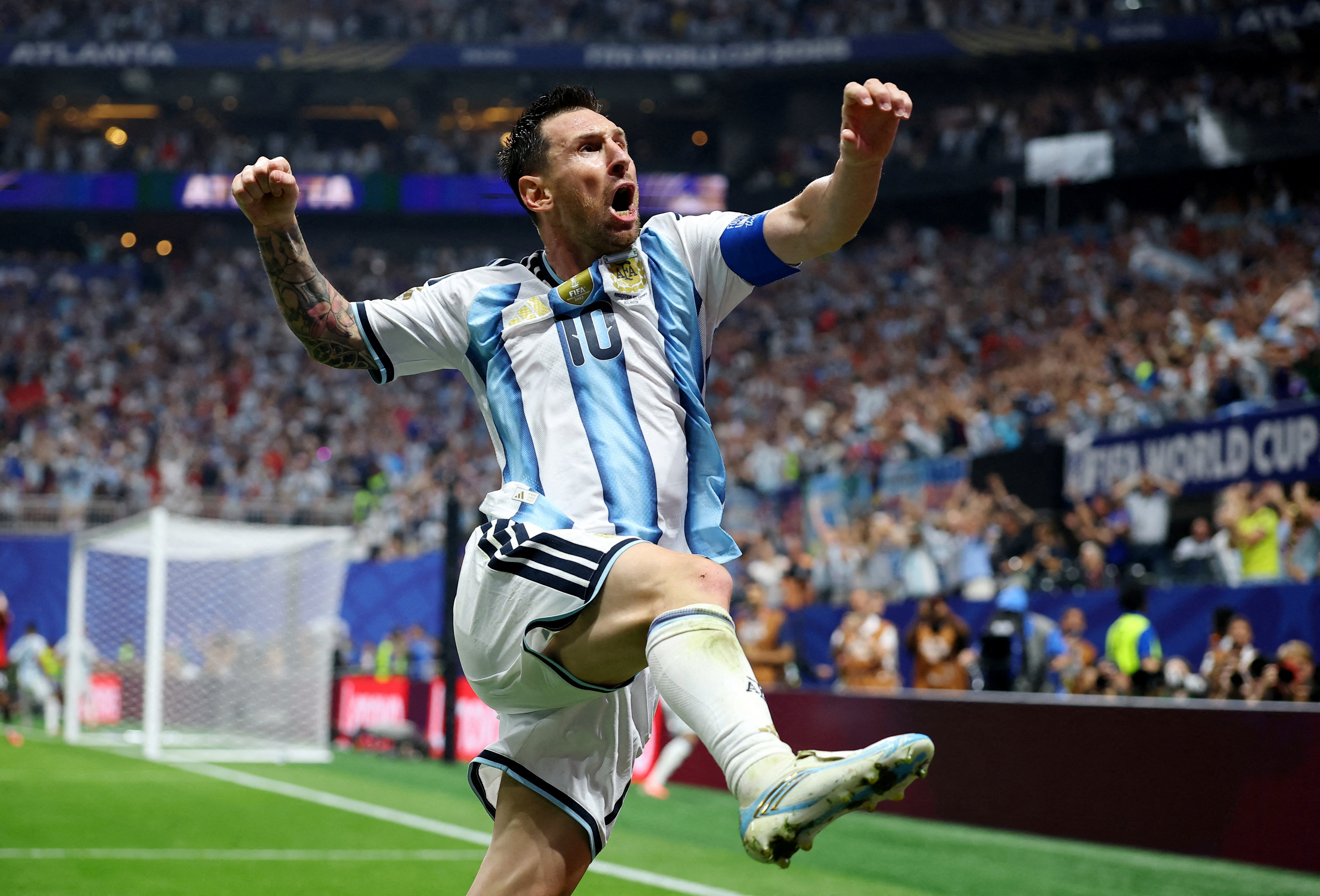 Lionel Messi'nin milli takım belirsizliği ortadan kalkıyor