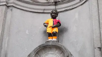 Manneken Pis heykeli, Galatasaray formasını giydi