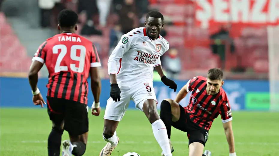 Galatasaray ve Samsunspor'un lig maçlarına erteleme - 3