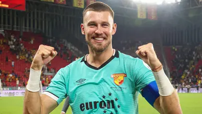 Göztepe'de bir ayrılık daha! Para kazandırarak veda ediyor