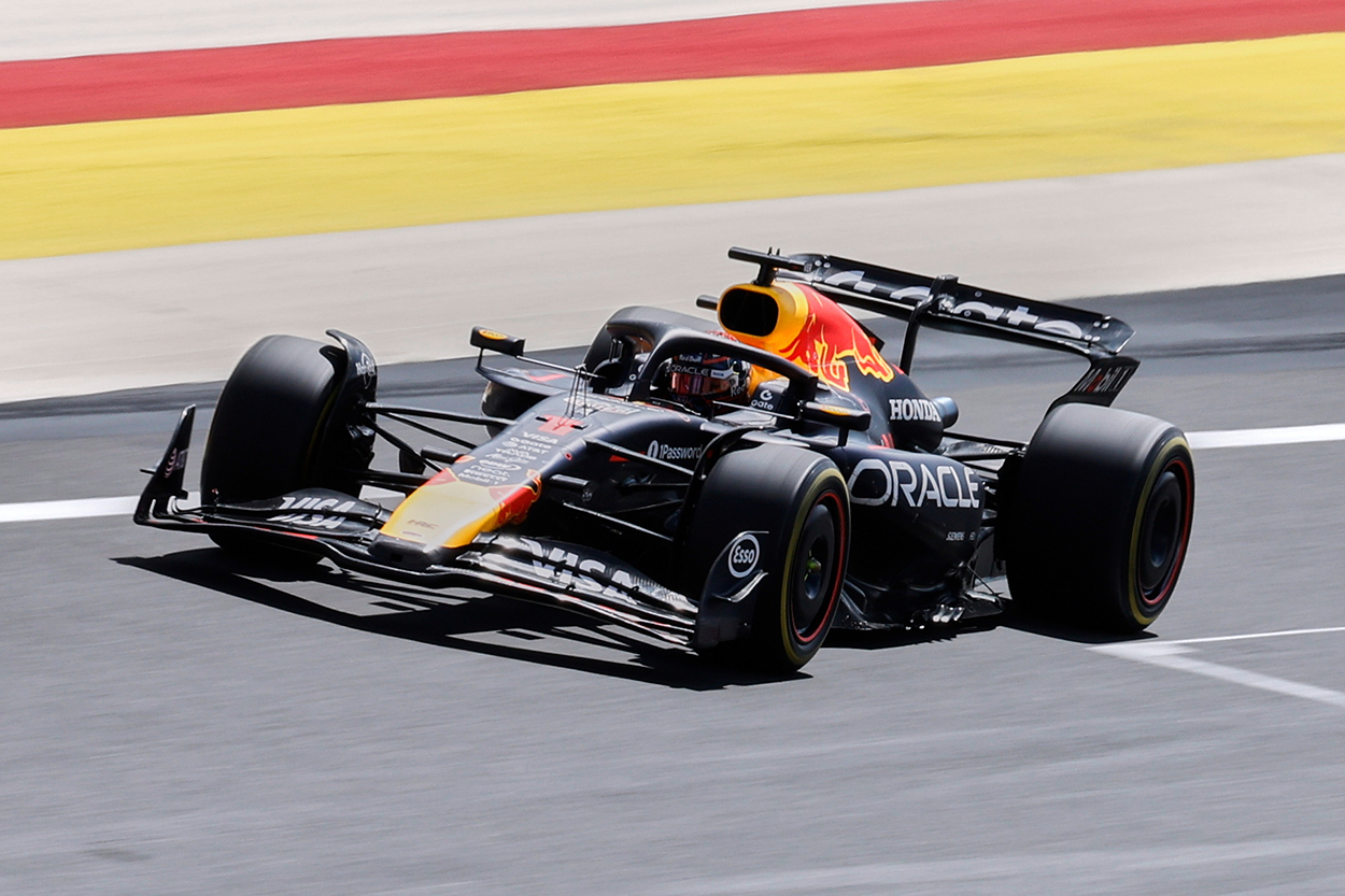 Azerbaycan'da pole pozisyonu Max Verstappen'in