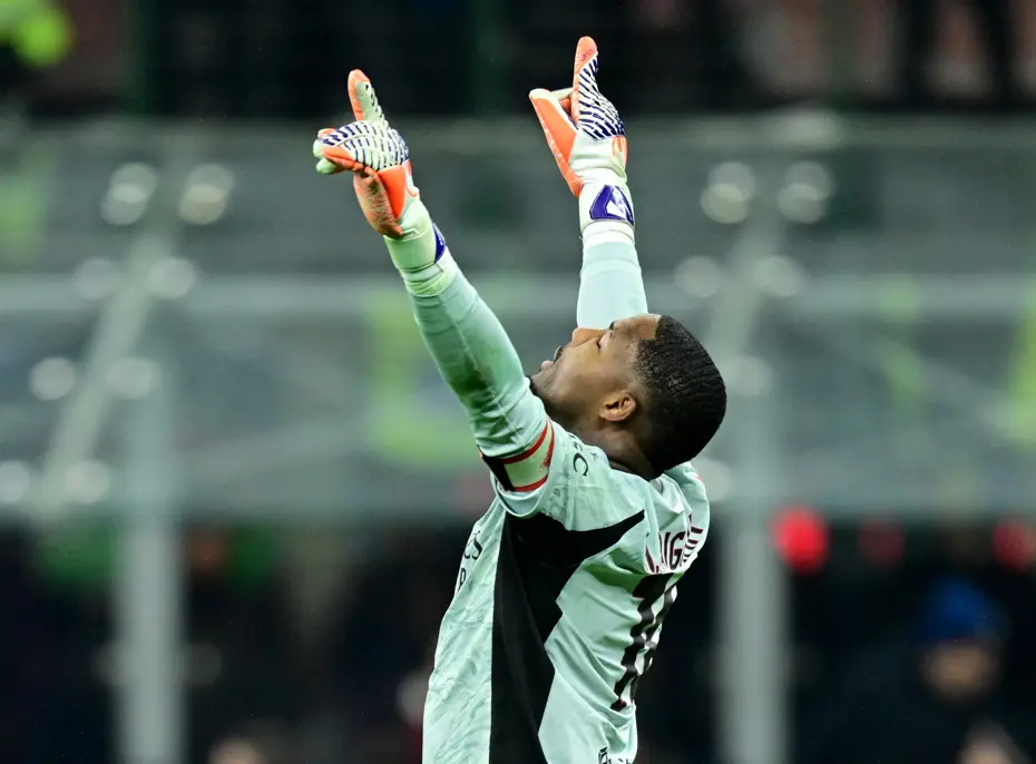 Galatasaray'a yazılan Santiago Gimenez için resmi açıklama geldi - 2