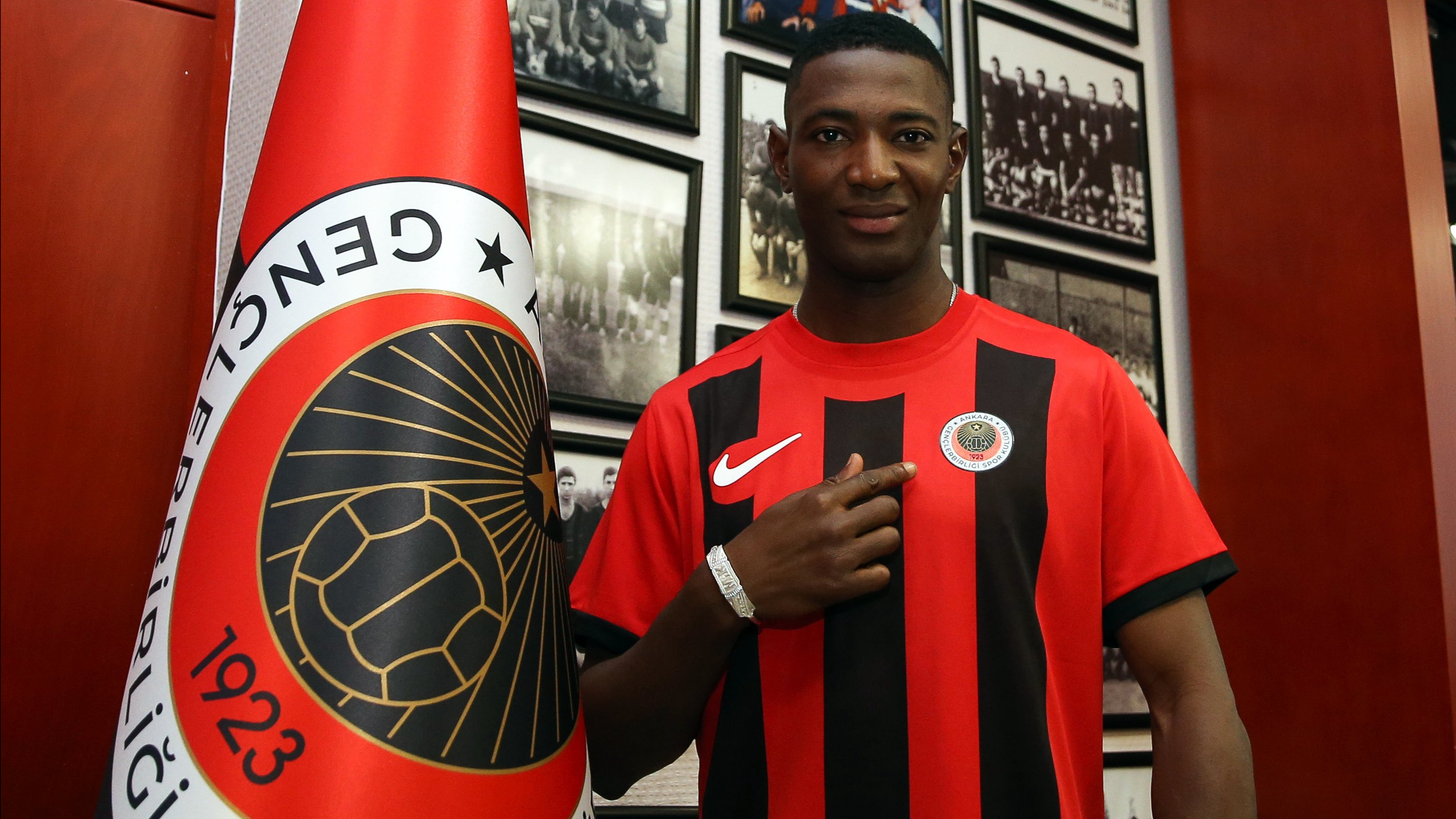 Gençlerbirliği, Kyabou'yu kadrosuna kattı