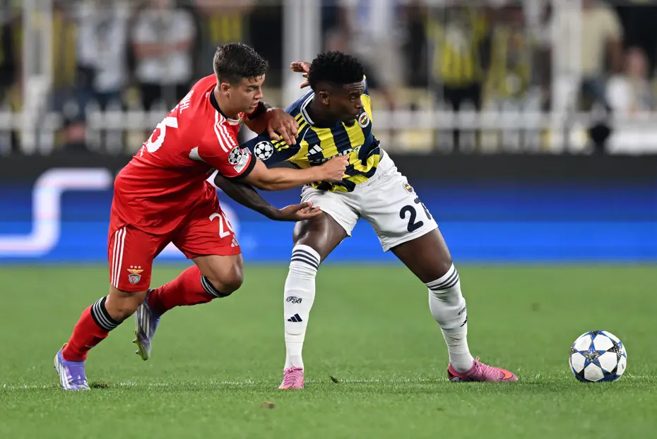 Fenerbahçe'den sakatlık açıklaması: Benfica maçına devam edememişti - 3