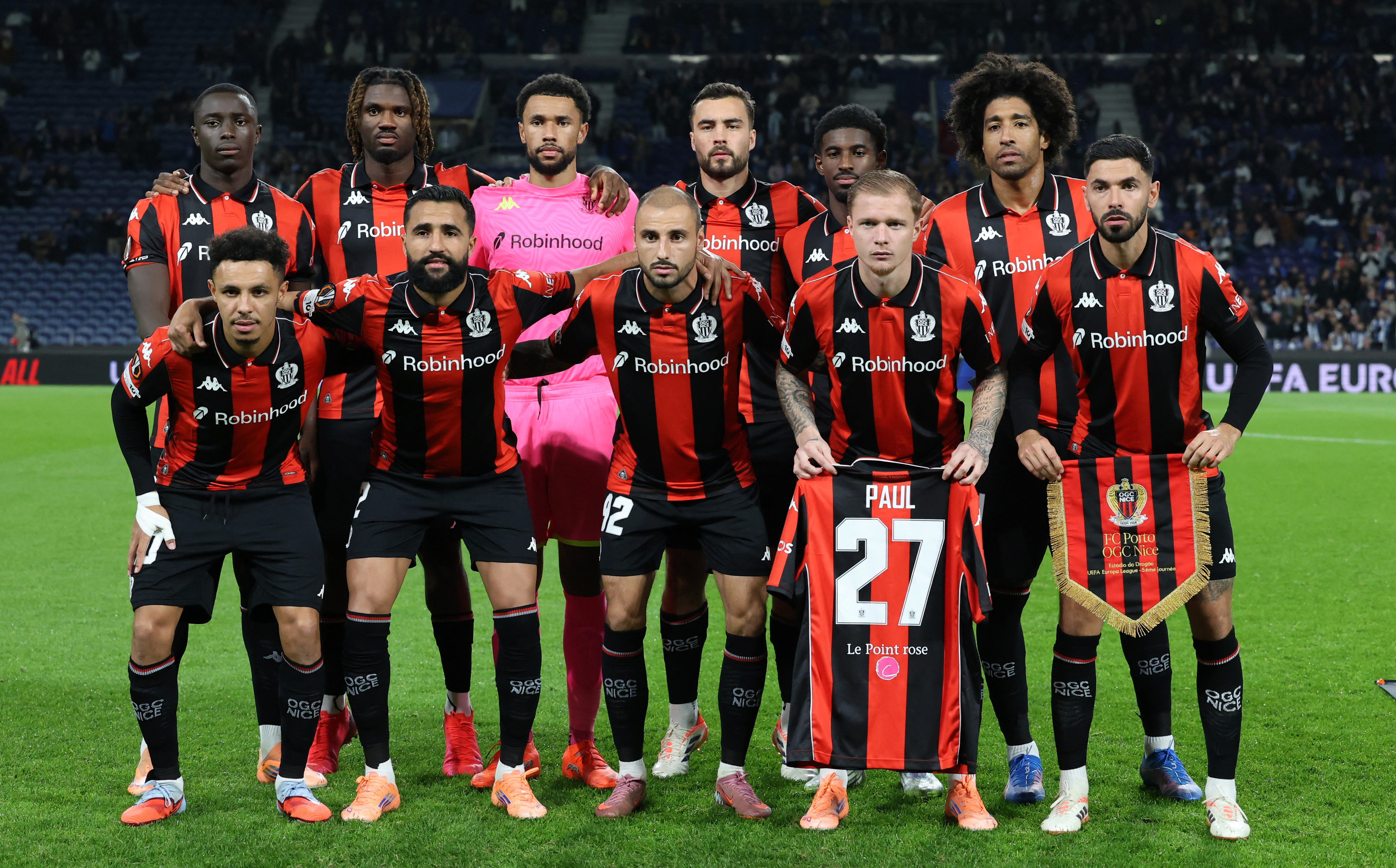 Maç sonrası büyük olay! Taraftarlar futbolculara saldırdı, istifa kararı geldi