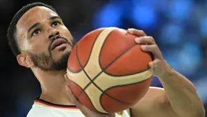 Anadolu Efes, yılın savunmacısını transfer etti Anadolu Efes, yılın savunmacısını transfer etti