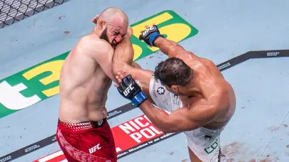 UFC 327 | Paulo Costa, Azamat Murzakanov efsanesini nakavtla bitirdi! UFC 327 | Paulo Costa, Azamat Murzakanov efsanesini nakavtla bitirdi!