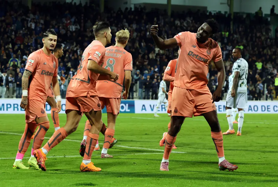 Porto'da Deniz Gül maçın kaderini değiştirdi: Farioli övgüler yağdırdı - 2