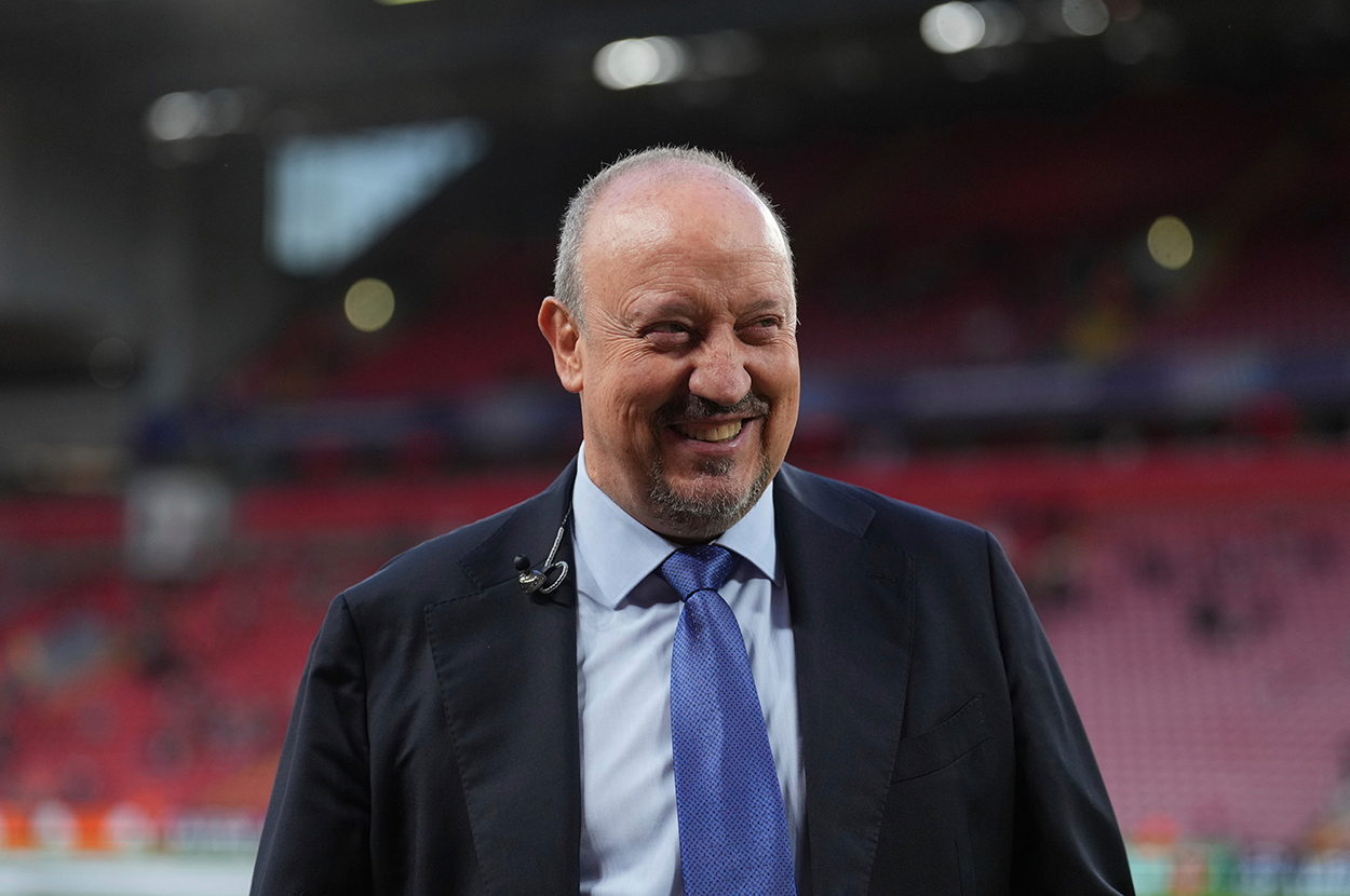 Benitez'den Ege'ye Çıkartma: Boşta Kalana Yunanistan Vizesi Çıktı!