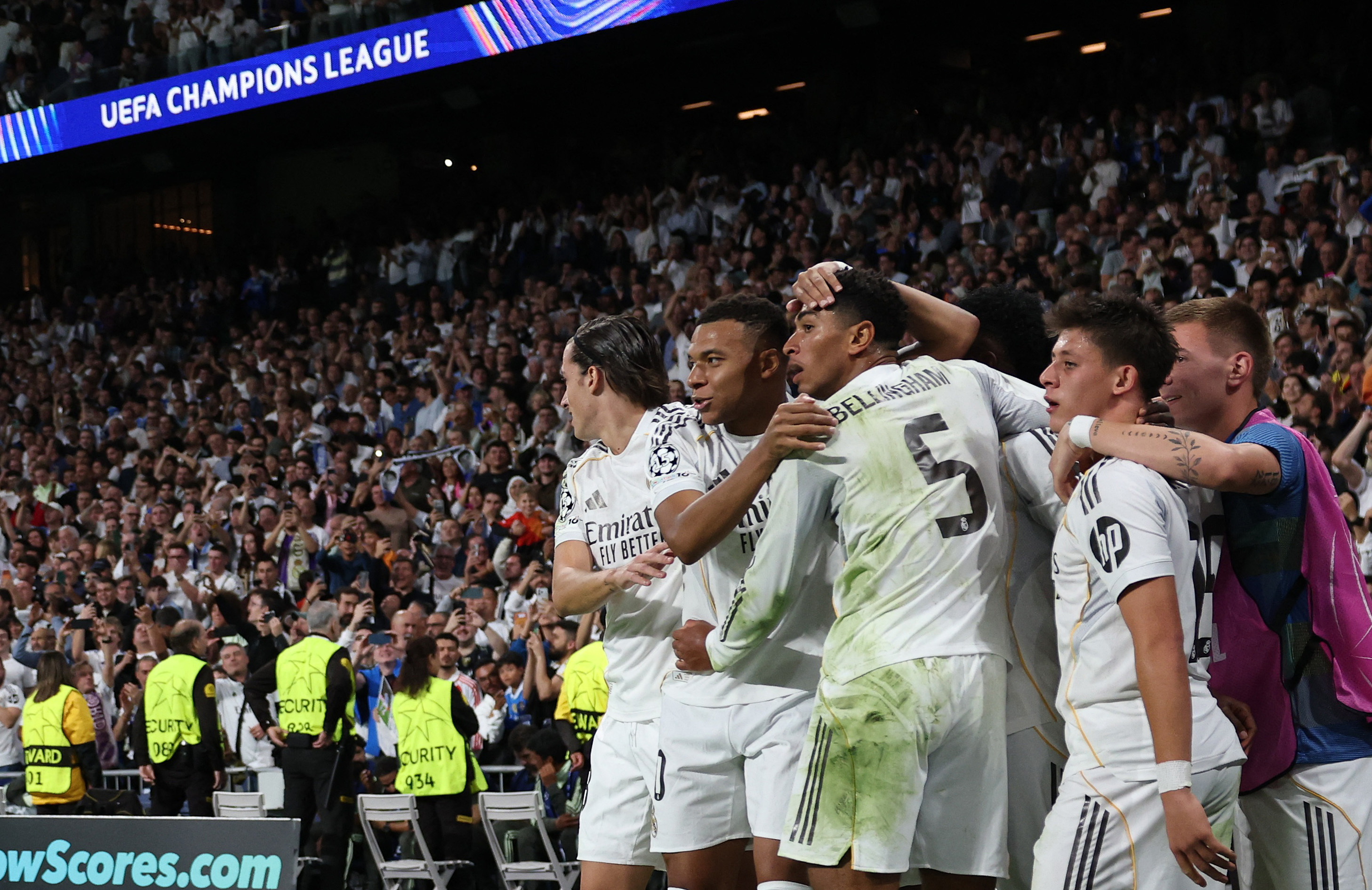 Real Madrid'in Yunanistan Tatili Başladı: Kadroda Şampiyonlar Ligi mi, Rüya Takımı mı Belli Değil!
