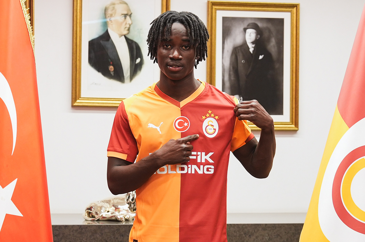Galatasaray'ın 'Gel Keyfim Gel' Transferleri: Boey'i Satıp Geri Kiraladık, Üstüne 9 Milyon € 'Bayıldık'!