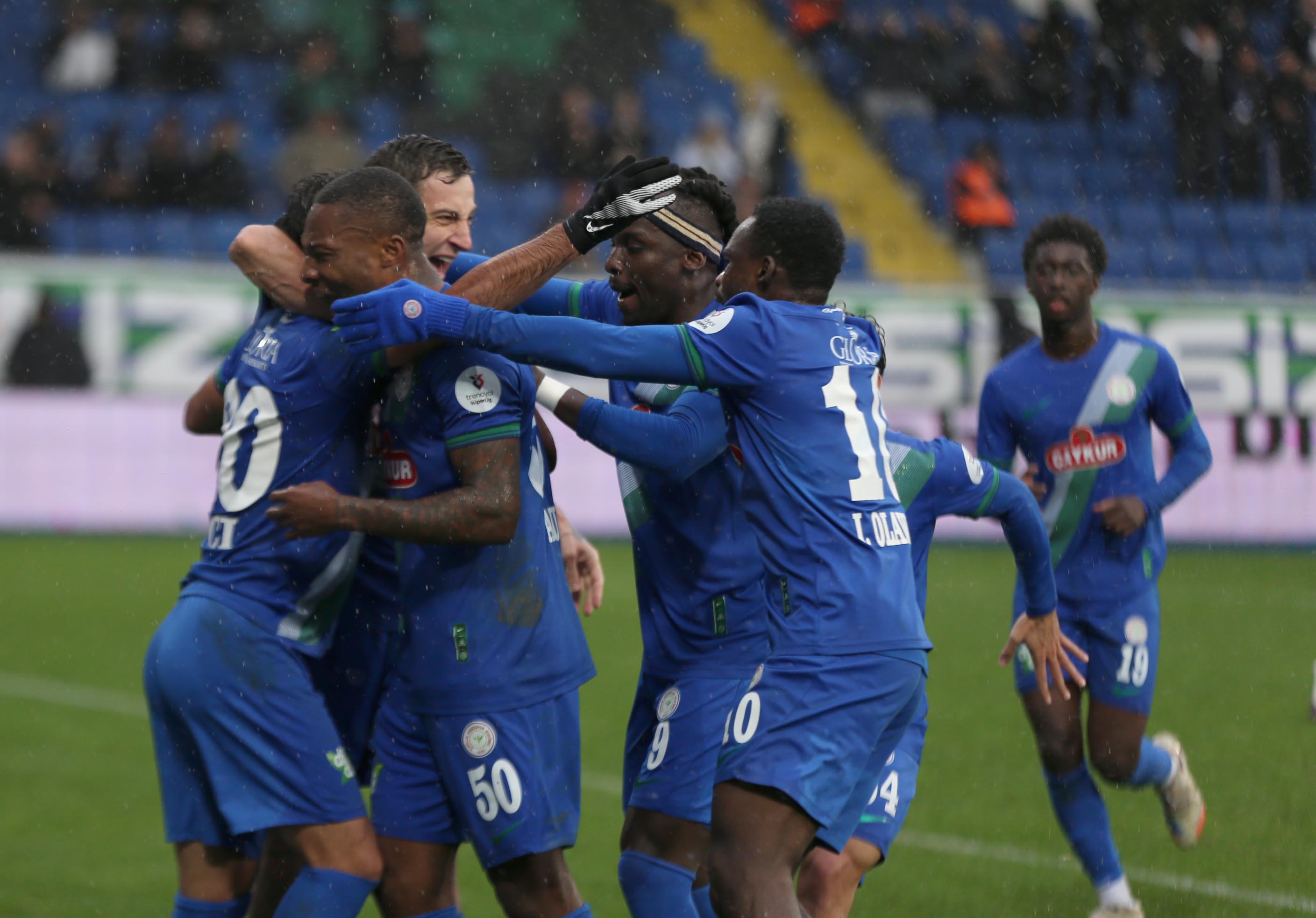 Rizespor'dan Süper Lig'de 4 maç sonra 3 puan