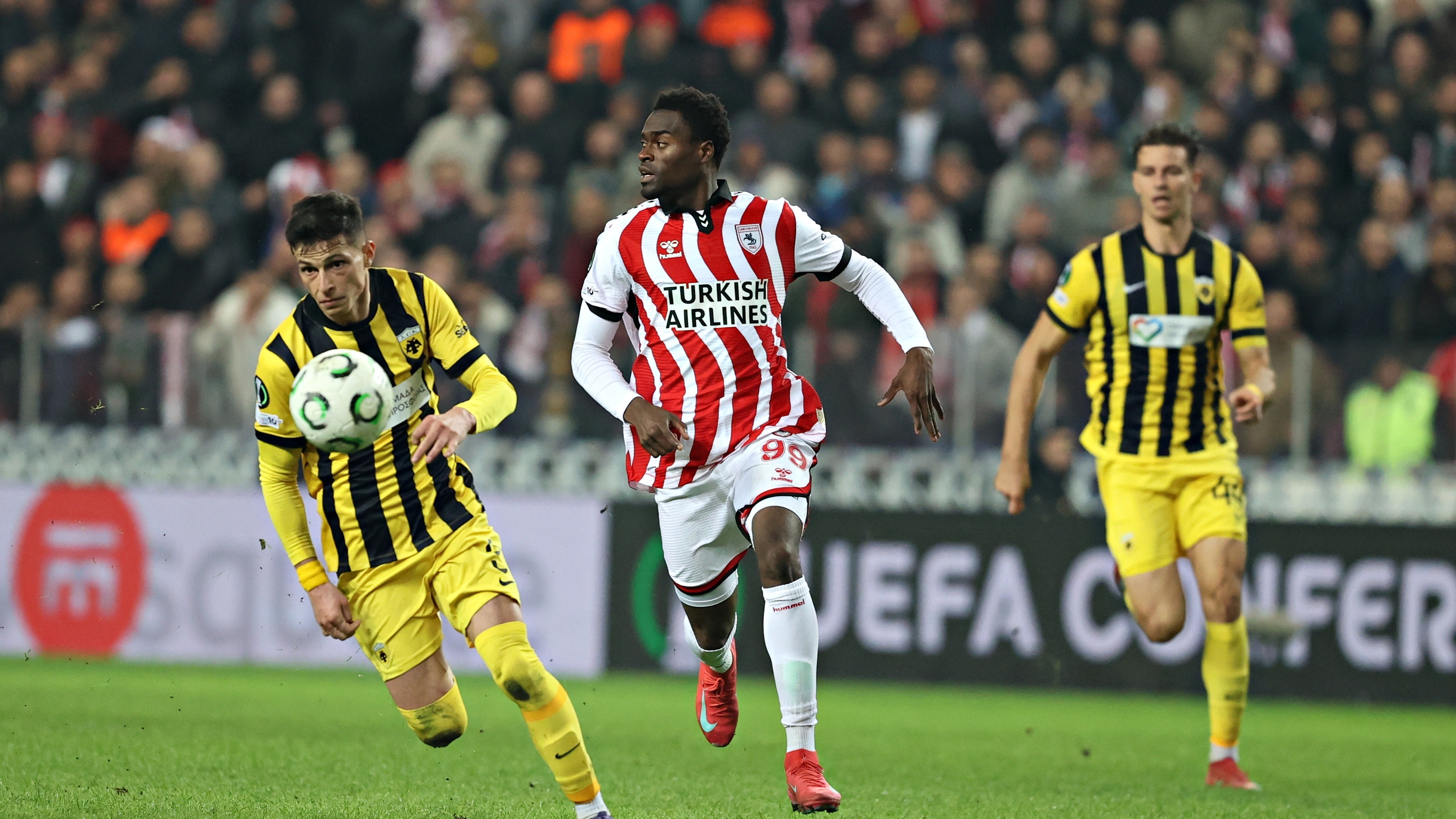 Yunan basını, Samsunspor-AEK maçını aynı yerden gördü: Tek bir noktayı vurguladılar