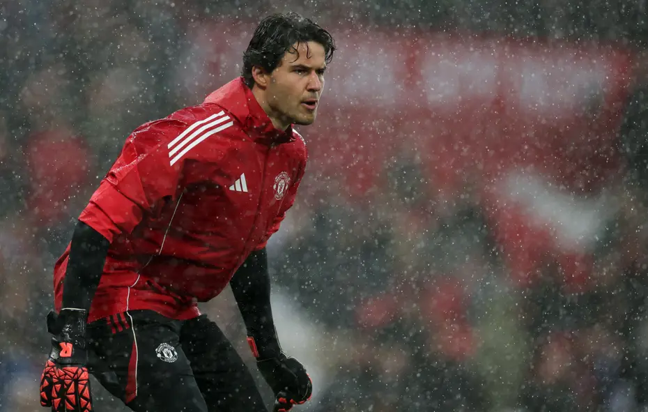 Manchester United'dan Altay Bayındır açıklaması geldi: Sunderland maçında neden oynamadı? - 3