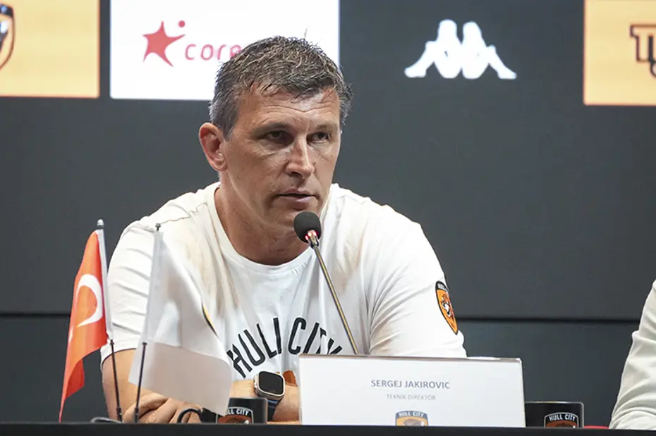 Hull City durdurulamıyor! Acun Ilıcalı adım adım hedefe yürüyor - 3 Hull City durdurulamıyor! Acun Ilıcalı adım adım hedefe yürüyor - 3