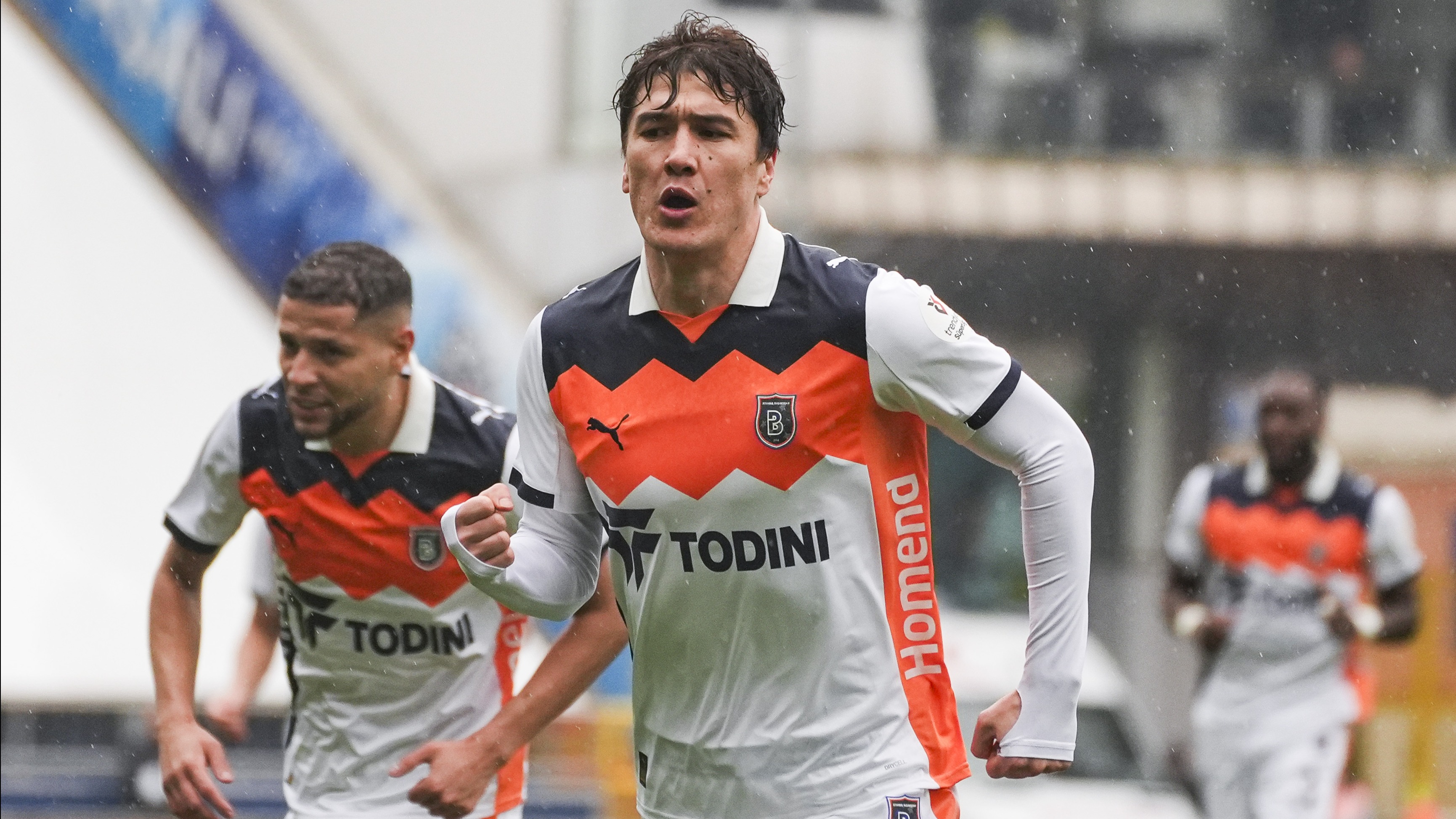 Başakşehir, Eyüpspor'u 2 golle geçti: Seri 8 maça çıktı