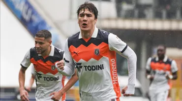 Başakşehir, Eyüpspor'u 2 golle geçti: Seri 8 maça çıktı