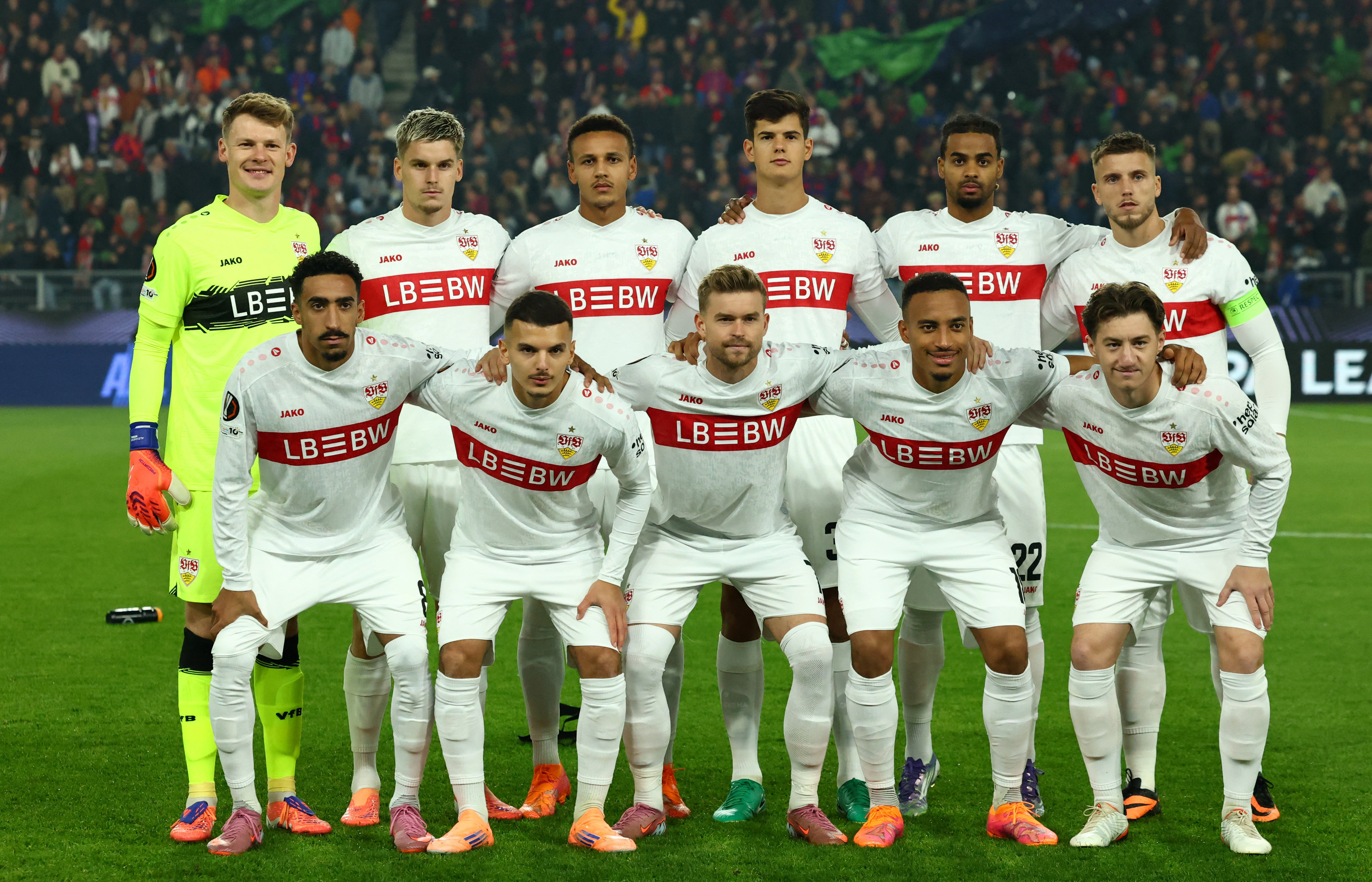 Stuttgart Direktörü'nden Fenerbahçe'ye Hem Gaz Hem Fren: 'Zor Olacak Ama Biz de Wolfsburg'u Çarptık!'