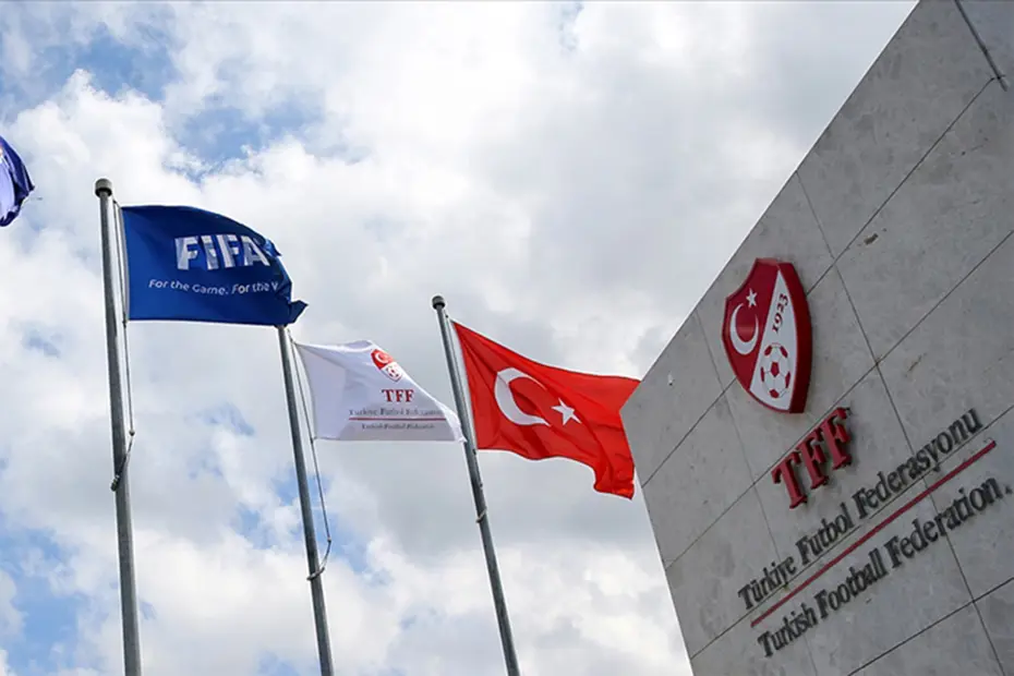 TFF, Galatasaray ve Fenerbahçe'yi PFDK'ya sevk etti