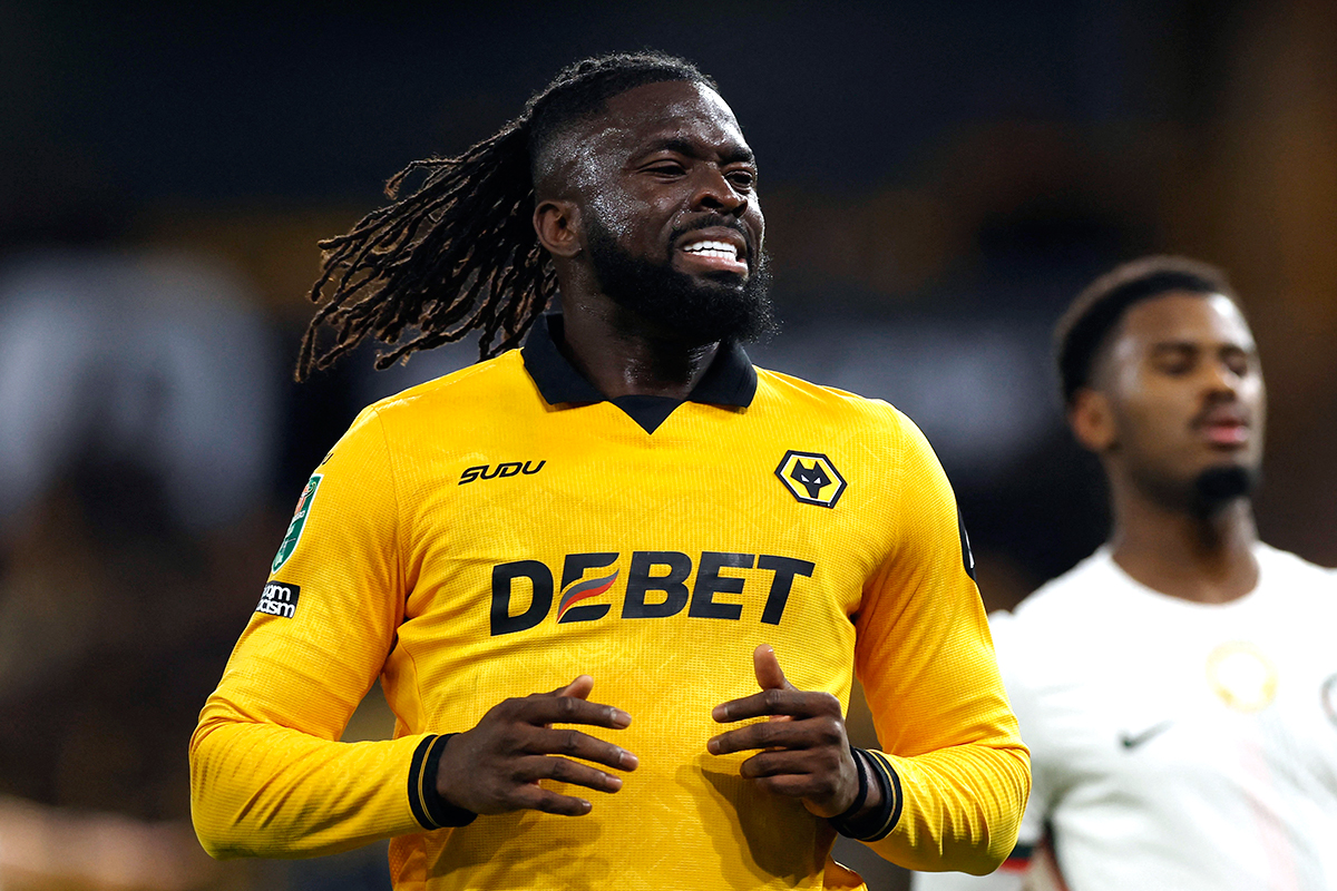 Fenerbahçe daha yeni 26 milyon euro ödenen Nijeryalı golcünün peşinde