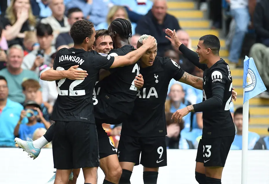 Manchester City'ye evinde şok: Tottenham kayıpsız devam ediyor - 2