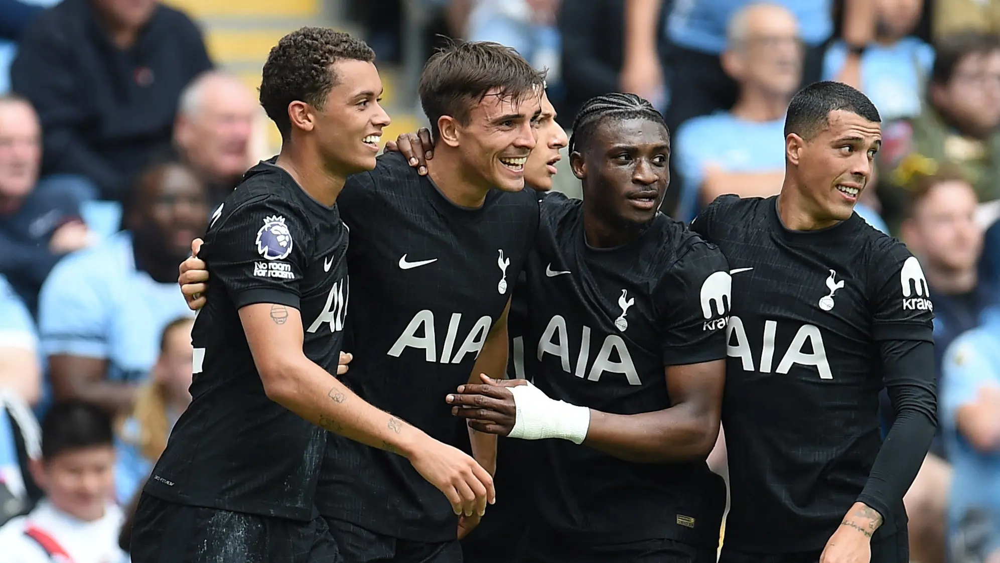 Manchester City'ye evinde şok: Tottenham kayıpsız devam ediyor