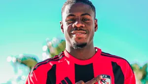 Gaziantep FK'ya Nijeryalı 10 numara: 3.5 yıllık sözleşme imzaladı Gaziantep FK'ya Nijeryalı 10 numara: 3.5 yıllık sözleşme imzaladı