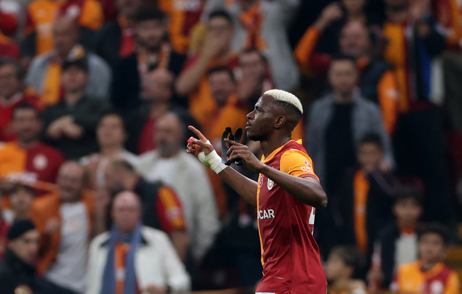 Osimhen'den Oscar'lık Performans: "Golleri Ben Atmadım, Takım Attı (Ama Ben Daha Çok Attım)!"