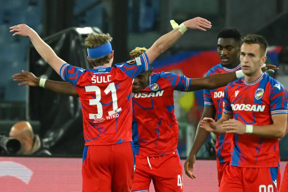 Fenerbahçe'nin UEFA Avrupa Ligi'ni ilk 8'de bitirme ihtimali ortaya çıktı: Yapay zeka hesapladı - 15 Fenerbahçe'nin UEFA Avrupa Ligi'ni ilk 8'de bitirme ihtimali ortaya çıktı: Yapay zeka hesapladı - 15