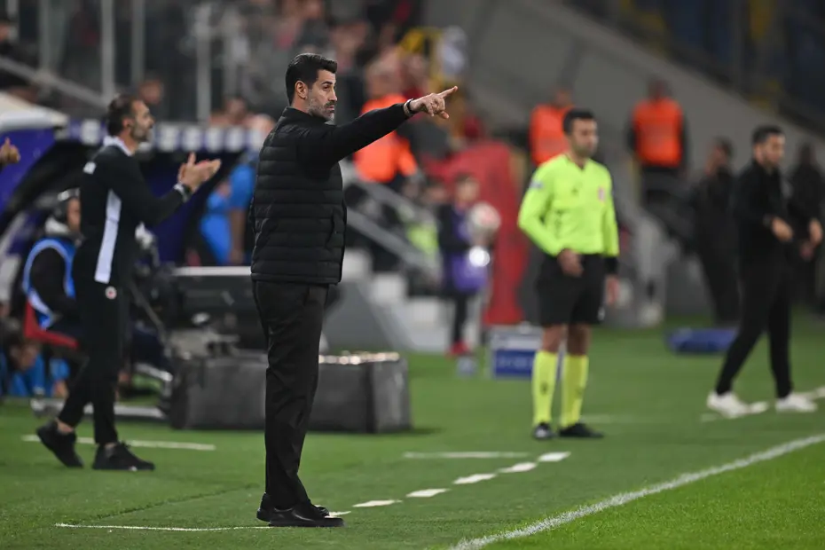 Volkan Demirel'den maç sonu flaş itiraf: "Bugün oynatmazsak para boşa gitmiş olacaktı" - 4 Volkan Demirel'den maç sonu flaş itiraf: "Bugün oynatmazsak para boşa gitmiş olacaktı" - 4