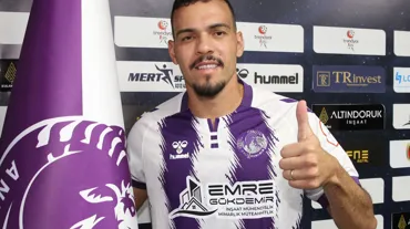 Wellington yeniden Türkiye'de: İmzayı attı