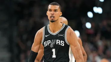 San Antonio Spurs, Oklahoma City Thunder'ı iki uzatmada devirdi: Wembanyama tarih yazdı