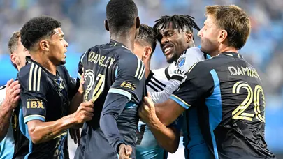 Yine Zaha yine olay! Attığı gol değil, şoke eden hareketi konuşuluyor