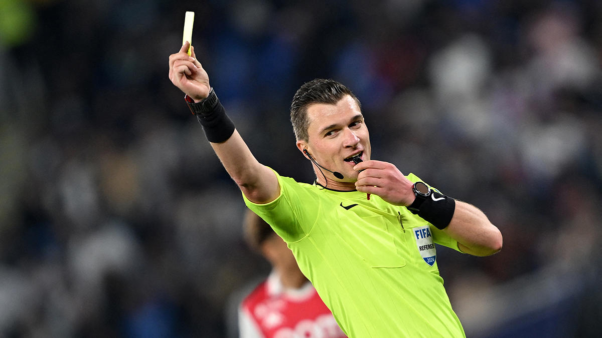 Fenerbahçe ve Samsunspor'un Avrupa maçlarında düdük çalacak hakemler açıklandı