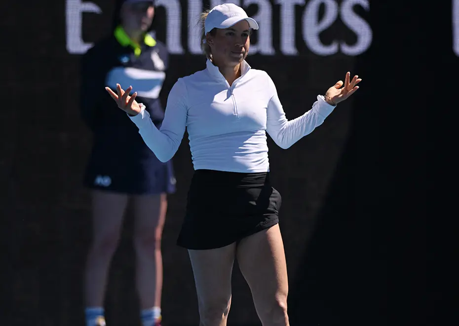 Zeynep Sönmez'i eleyen Kazak tenisçiden Türk taraftarlara olay hareket: Tribünde kıyamet koptu - 3