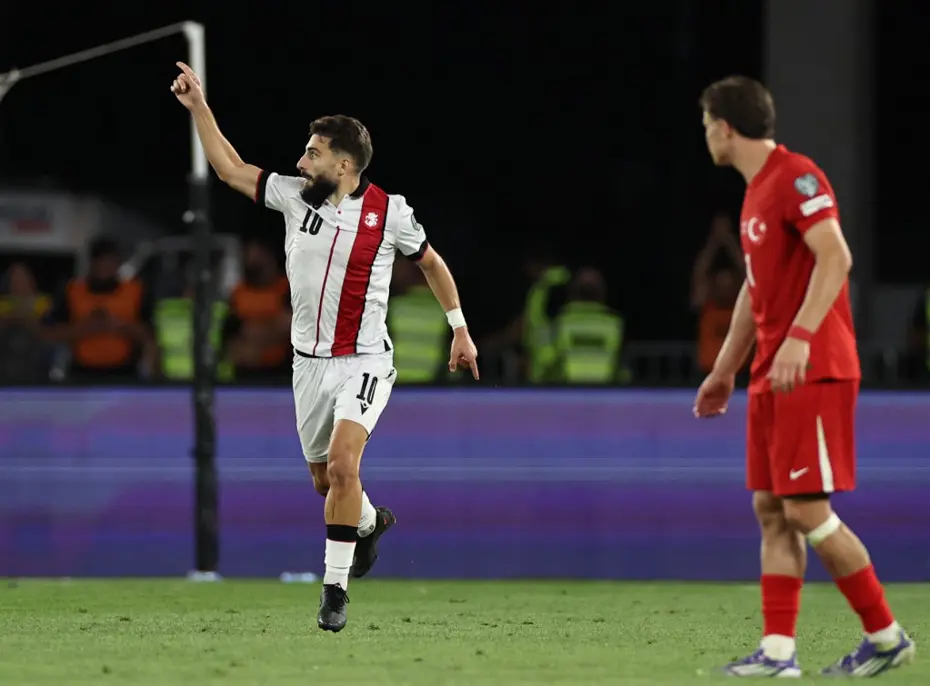 Beşiktaş ve Fenerbahçe karşı karşıya: Yıldızı parlayan isim için transfer derbisi - 2