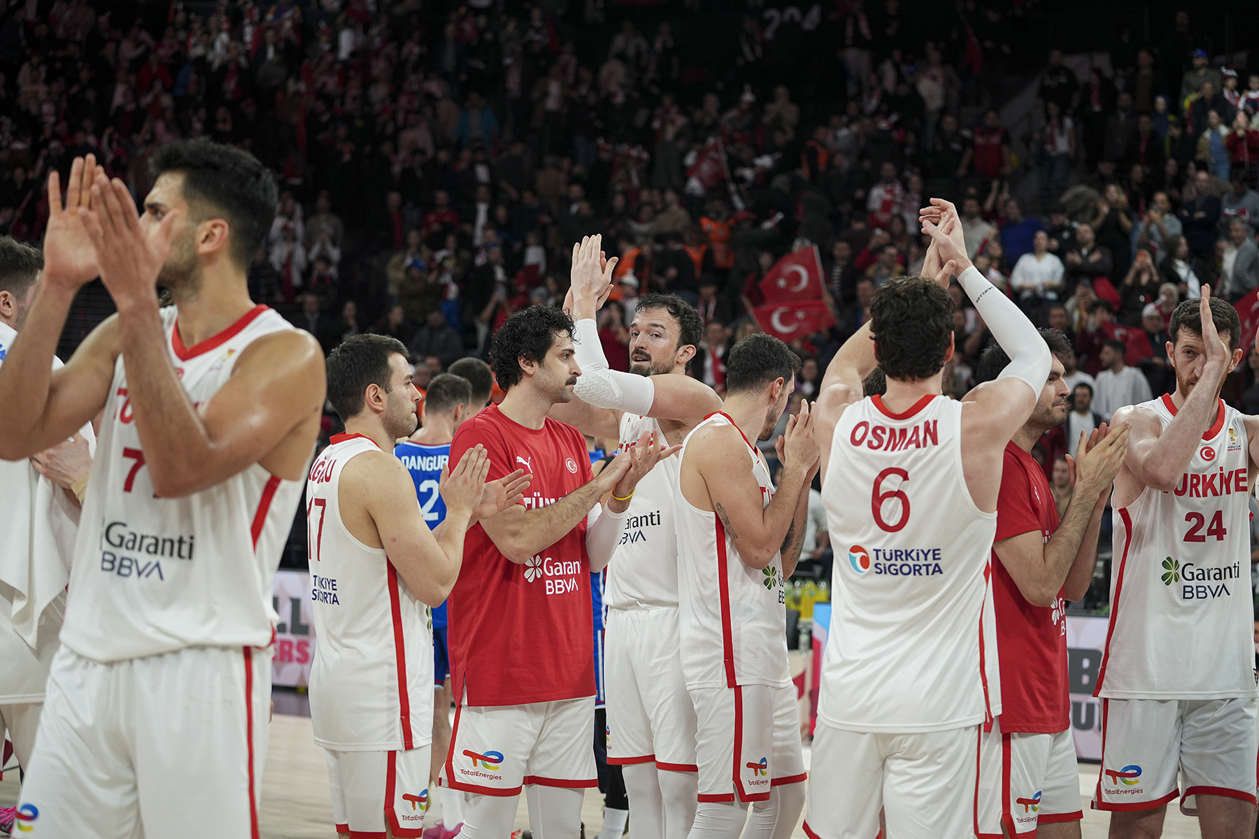 12 Dev Adam, FIBA dünya sıralamasındaki yerini korudu