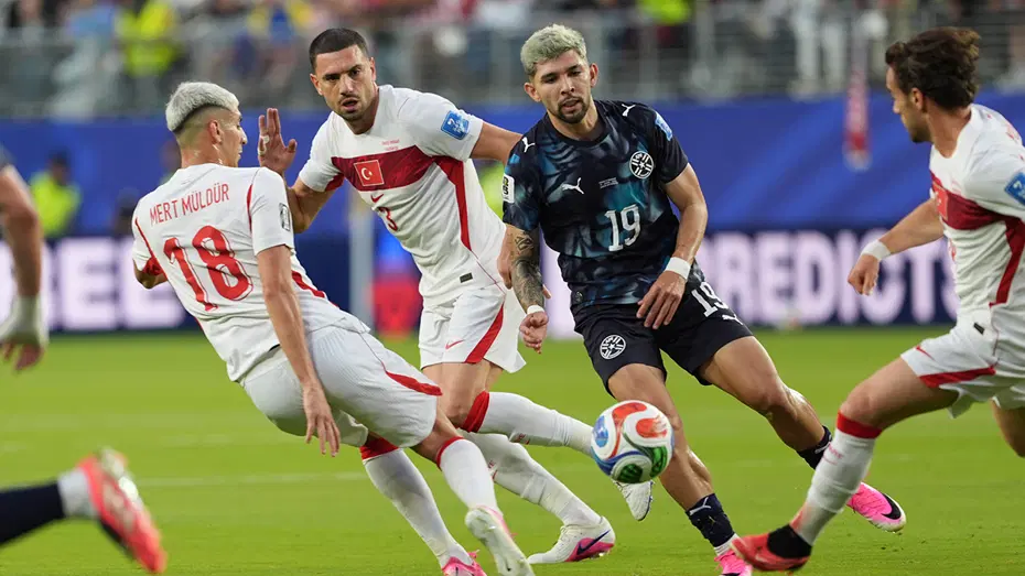 Dünya, Türkiye-Paraguay maçını konuşuyor! Manşetler olay, herkes şokta - 4