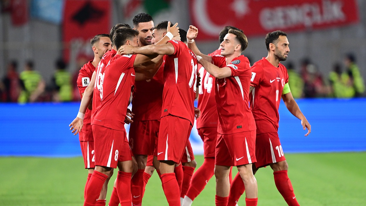 FIFA Sıralaması Gündem: Milli Takım Konfor Alanından Şaşmazken, Dünya Yerinden Oynadı!