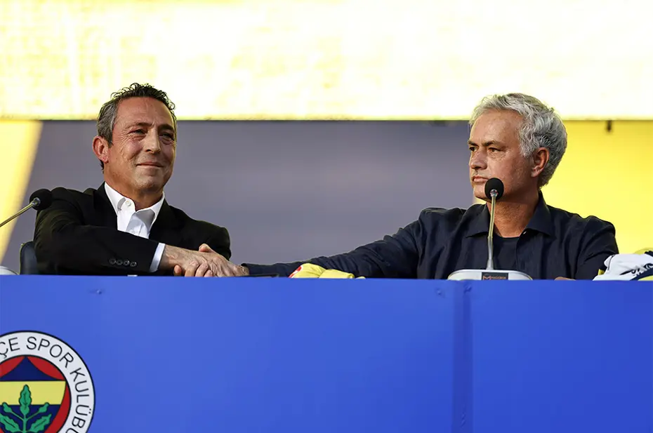 Ali Koç-Mourinho zirvesinde flaş soru: İşte Samandıra'daki görüşmede konuşulanlar - 3 Ali Koç-Mourinho zirvesinde flaş soru: İşte Samandıra'daki görüşmede konuşulanlar - 3