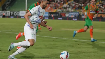 Ghezzal'den Çaykur Rizespor'a kötü haber: Sahalardan uzak kalacağı süre belli oldu