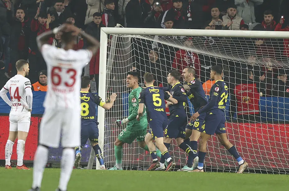 "2. golden önce faul vardı" | Spor yazarları Fenerbahçe için ne dedi? - 3