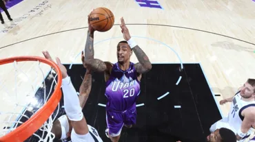 Son saniyelerin nefes kestiği maçta Jazz, Dallas Mavericks'i devirdi