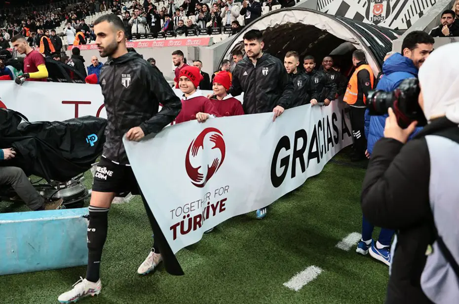 Beşiktaş - Atletico Madrid maçı İspanya'da gündem oldu: "Futbol bunun içindir" - 3 Beşiktaş - Atletico Madrid maçı İspanya'da gündem oldu: "Futbol bunun içindir" - 3