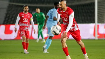 İsmail Kartal'ın Persepolis'inde penaltı krizi! Serdar Dursun'dan takım arkadaşlarını kızdıran hareket