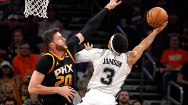 NBA'de inanılmaz son: 2 saniye kala galibiyeti getirdi