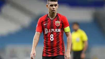 Çin'den ayrılan Oscar eski takımına imzayı attı