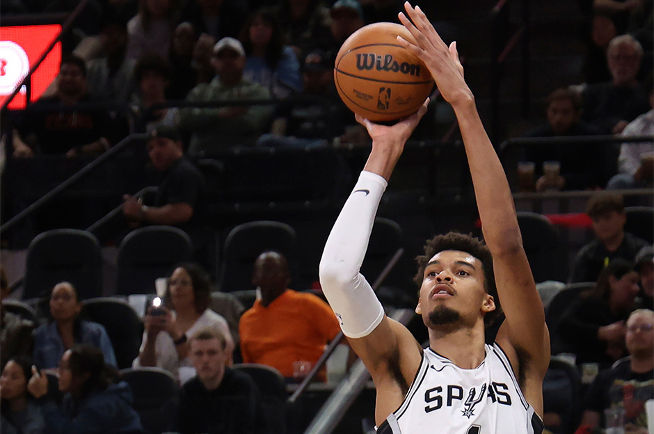 Victor Wembanyama'dan tarihe geçen double-double