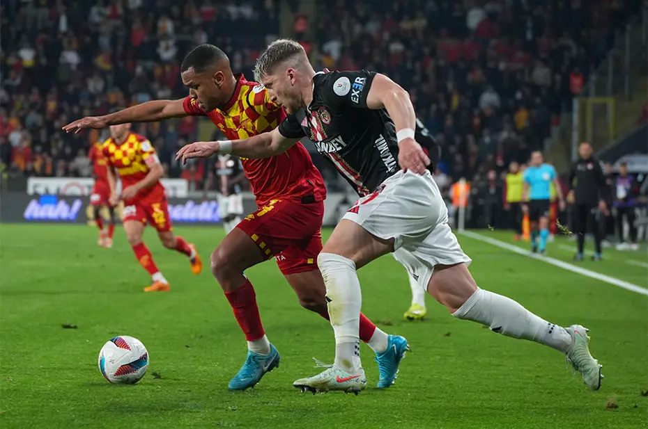 Göztepe'de imzalar atılıyor: Yeni sezonda da takımda kalacak - 3